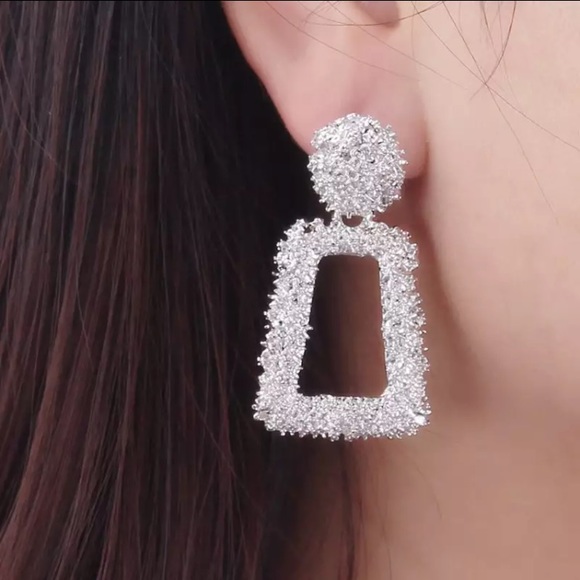 ⚜️[𝟯/$𝟭𝟴]⚜️Big Silver Quad Dangle Earrings NEW - Picture 4 of 12